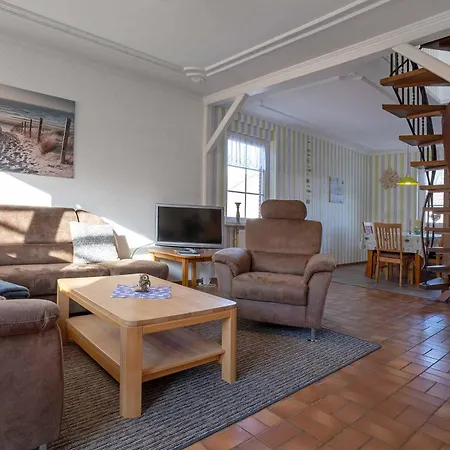 Holiday home Haus Ferienparadies Hage